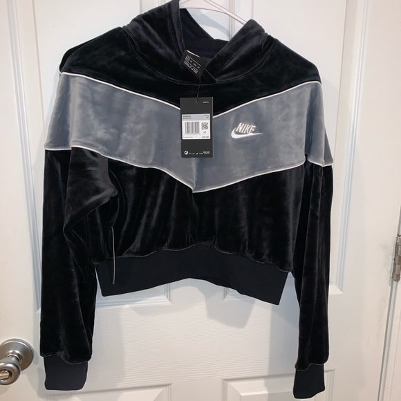 nike heritage velvet overhead hoodie